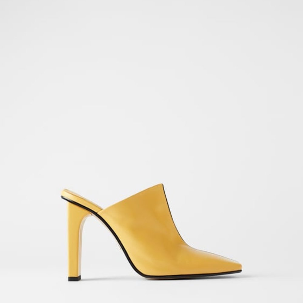 NEW IN BOX LEATHER HEELED MULES